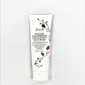 Fresh Sugar Strawberry Exfoliating Face Wash
